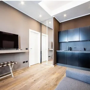  Appartement New Amazing Bilo In The Heart Of From Moscova Group Italie